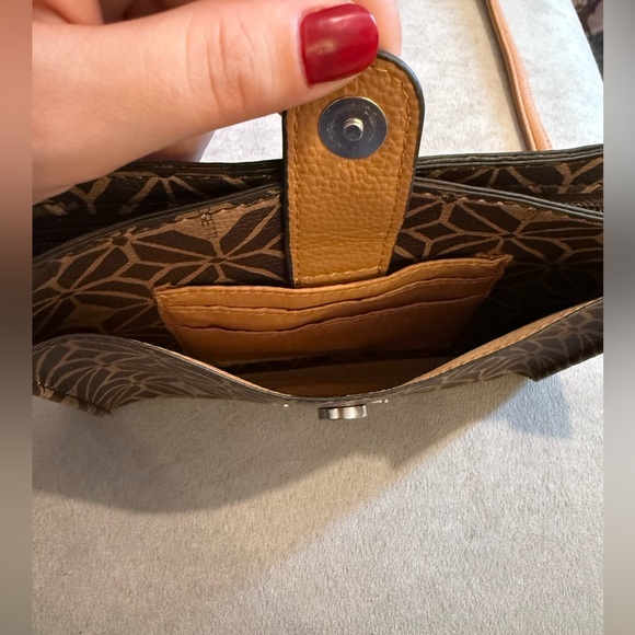 NWOT Rosetti Small Crossbody Bag - Picture 2 of 5